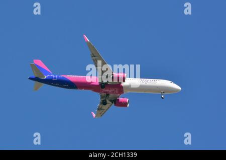 Wizz Air Airbus A 321-271 NX Flugzeug Stockfoto