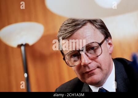 John Monks Generalsekretär des Trades Union Congress fotografiert in seinem Londoner Büro. 21. März 1994. Foto: Neil Turner Stockfoto