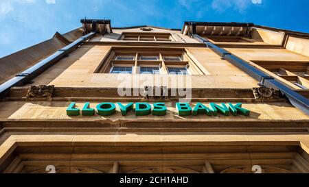 Lloyds Bank Niederlassung in einem denkmalgeschützten Gebäude in Im Zentrum Von Cambridge Stockfoto