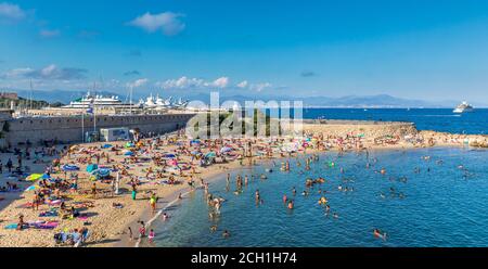 Der Strand von Antibes, Côte d’Azur, Frankreich Stockfoto