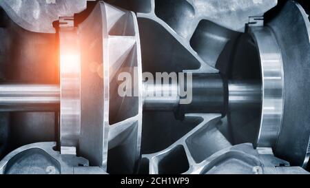 Mehrstufige Hochdruck vorbereitet pumpfor Pumpen von Wasser, Kraftstoff, Öl, Öl- oder chemische Produkte, closeup details Stockfoto