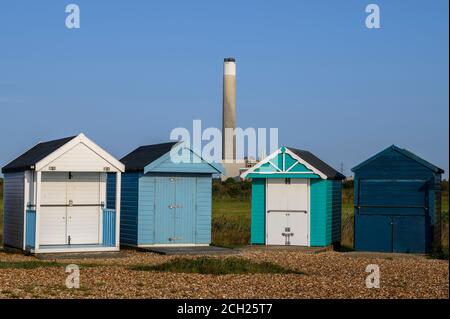 Fawley Power Station, Fawley, Southampton, Hampshire, England, Großbritannien vom Calshot Beach aus gesehen Stockfoto