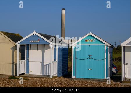 Fawley Power Station, Fawley, Southampton, Hampshire, England, Großbritannien vom Calshot Beach aus gesehen Stockfoto