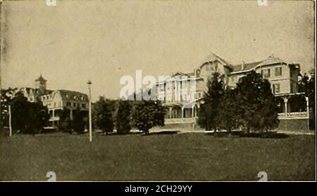 . Baltimore & Ohio Resorts und Quellen, Sommer 1905 . WEG oben im Alleghenies ist ein breites Plateau, 3,000 Fuß über dem Niveau des Meeres, das travel große Wasserscheide zum Atlantik auf dem Osten, dem Mississippi auf dem Westen und dem Golf von Mexiko auf dem Süden bildet. Diese Plateauis vergleichsweise Ebene für eine Entfernung von neunzehn, und ist mit schönen Wäldern bedeckt.Hier sind die bergigen Zufluchtsorte der Ruhe, Deer Park, Mountain Lake Park und Oakland.To erreichen einer dieser Resorts der touristwill haben, um einige der charmant malerischen Landschaft auf dem .merican Kontinent durchqueren, ständig Stockfoto