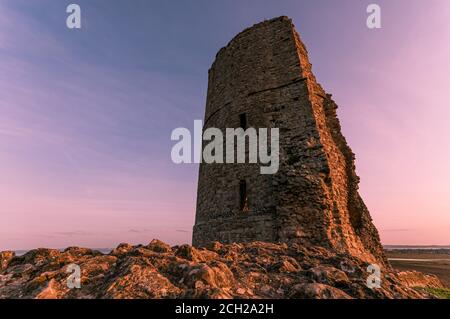 Hadleigh Castle bei Sonnenuntergang Stockfoto