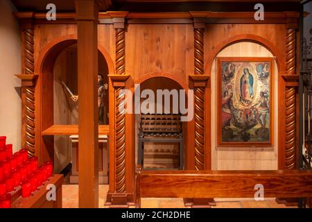 Mission San Juan Capistrano Altar in San Antonio, Texas, USA. Die Mission ist Teil des UNESCO-Weltkulturerbes der Missionen von San Antonio. Stockfoto