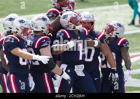 Foxborough, Usa. September 2020. New England Patriots Quarterback Cam Newton (1) feiert am Sonntag, den 13. September 2020 im Gillette Stadium in Foxborough, Massachusetts einen Touchdown gegen die Miami Dolphins. Foto von Matthew Healey/UPI Kredit: UPI/Alamy Live Nachrichten Stockfoto