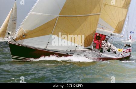 AJAXNETPHOTO. JULI 1987. SOLENT, ENGLAND. - ADMIRAL'S CUP 1987 - KANAL RENNSTART. DEUTSCHE MANNSCHAFT YACHT SAUDADE; SKIPPER ALBERT BUELL; FOTO: JONATHAN EASTLAND / AJAX REF:ADC CR87 59 Stockfoto