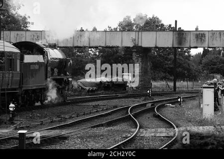 'Cheltenham' verlässt Kidderminster Town mit einem Zug nach Bridgnorth. Stockfoto