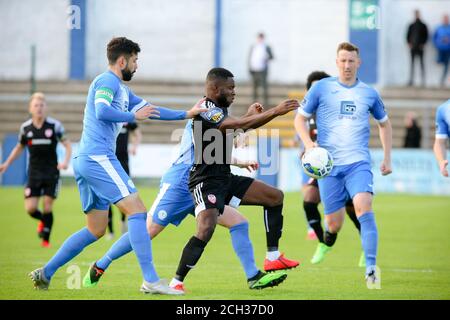 JAMES AKINTUNDE (Derry City FC) während der Airtricity League zwischen Finn Harps FC und Derry City FC im Finn Park, Ballybofey Stockfoto