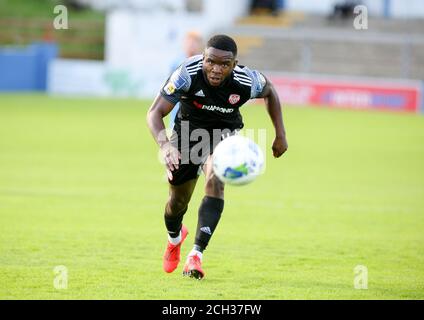 JAMES AKINTUNDE (Derry City FC) während der Airtricity League zwischen Finn Harps FC und Derry City FC im Finn Park, Ballybofey Stockfoto