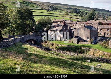 Das malerische Dorf Thwaite, in Swaledale, Yorkshire Dales National Park, Großbritannien Stockfoto