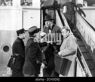 STANLEY HOLLOWAY und ALEC GUINNESS im LAVENDELHÜGEL MOB 1951 Regisseur CHARLES CRICHTON Original Drehbuch T.E.B. CLARKE Produzent MICHAEL BALCON Ealing Studios / General Film Distributors (GFD) Stockfoto