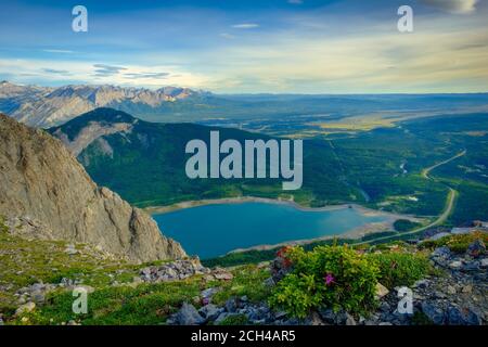 Teilansicht des Barrier Lake in Kananaskis, Alberta, Kanada. Stockfoto