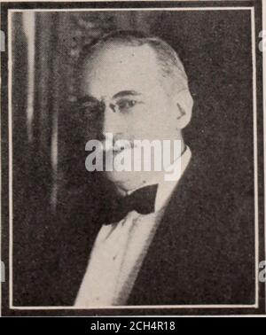 . Baltimore und Ohio Mitarbeiter Magazin . E. Barry Elyria, O 70-.TI M. C. Johnson.. .Alartin, Ky 37-67 G. A. Ferguson . Spencer, W.VA... 32 .06,, Tod von H. M. Quackenbos MELONES-HENGSTKELLCHEN, wie die Beiden von General FreightAgent John W. Melone, Chicago, bekannt sind, erlitten den ersten jiermanentbreak in ihren Reihen, als am 29. Januar Hugh Maxwell Quackenbos, Frachtabtant verantwortlich für Import, nach einer Krankheit von drei Tagen verstarb. Herr Quackenbos wurde von seinen AS-Soziaten und vielen Freunden wegen seiner Hospitalität und loyalen Freundschaft geliebt. Er hatte eine won-derful Disposition und w Stockfoto