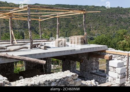 Landhaus Baustelle mit Landschaft Hintergrund Stockfoto