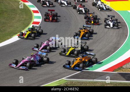 Start des Rennens: 18 STROLL Lance (CAN), Racing Point F1 RP20, 55 SAINZ Carlos (Spa), McLaren Renault F1 MCL35, 03 RICCIARDO Daniel (aus), Renault F1 Stockfoto