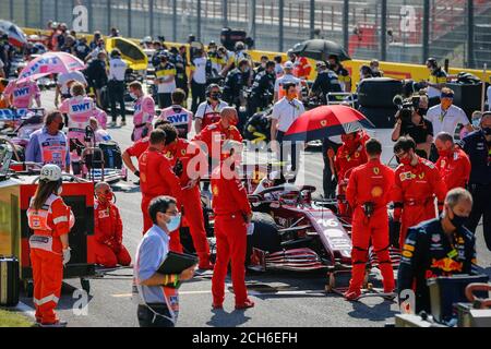 16 LECLERC Charles (mco), Scuderia Ferrari SF1000, Startaufstellung, Kühlergrill de Abfahrt, während der Formel 1 Pirelli Gran Premio della Toscana Ferrari 100 Stockfoto