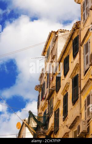 Venezianisches Gebäude in der Altstadt von Korfu, Griechenland Stockfoto