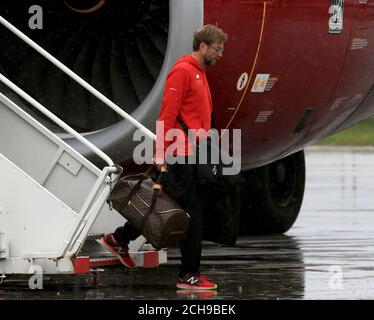Liverpool-Manager Jurgen Klopp kommt vom UEFA Europa League Finale zurück, am Liverpool John Lennon Airport. Stockfoto