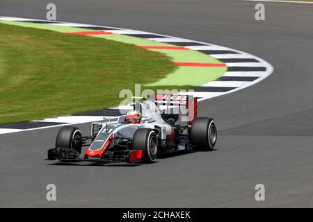 Haas' Esteban Gutierrez während des Trainingstages für den Grand Prix von Großbritannien 2016 auf Silverstone Circuit, Towcester. Stockfoto