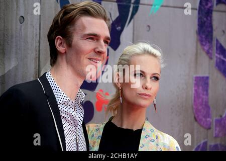 Poppy Delevingne und James Cook kommen zur europäischen Erstaufführung der Suicide Squad am Odeon Leicester Square in London an. Stockfoto