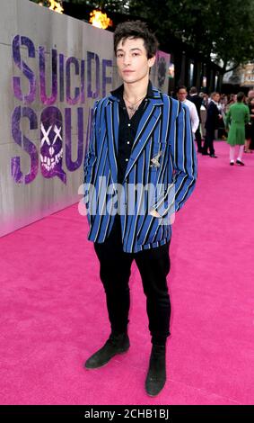 Ezra Miller kommt zur europäischen Erstaufführung der Suicide Squad am Odeon Leicester Square in London an. Stockfoto