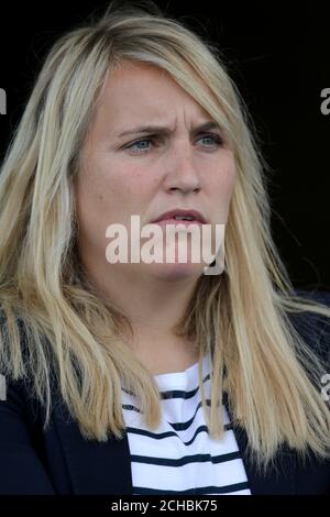 Chelsea Ladies Managerin Emma Hayes Stockfoto