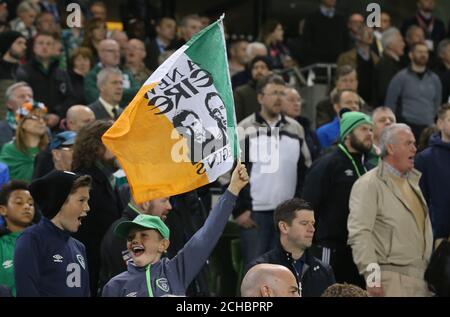 Fans der Republik Irland auf den Tribünen Stockfoto