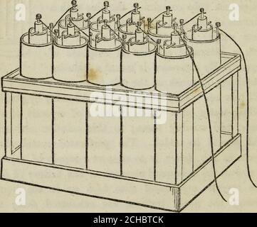 . Elektrotypmanipulation : die Theorie und einfache Anweisungen in der Kunst der Arbeit in Metallen, durch Ausfällung sie aus ihren Lösungen, durch die Agentur der galvanischen oder voltaischen Elektrizität. Auch in den Künsten der Galvanik, Galvanisierung und Elektroätzung; mit einem Bericht über die Art und Weise der Ablagerung metallischer Oxide, und der verschiedenen Anwendungen der Elektrotypologie in den Künsten. 22 ELEKTROTYPMANIPULATIONEN. Linien über die Kräfte der Batterie, die nicht direkt mit der Kunst des Elektrotyps verbunden sind. – Wenn eine Zelle der konstanten Batterie wie oben gerichtet geladen wird, und ein Stück o Stockfoto