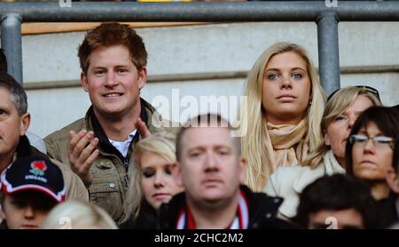 Prinz Harry und Chelsy Davy beim England gegen Australien Rugby Union Spiel in Twickenham, London.07/11/2009 PHOTO CREDIT : © MARK PAIN / ALAMY Stockfoto