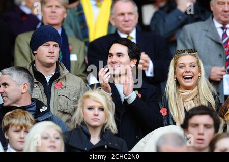 Prinz Harry und Chelsy Davy beim England gegen Australien Rugby Union Spiel in Twickenham, London.07/11/2009 PHOTO CREDIT : © MARK PAIN / ALAMY Stockfoto