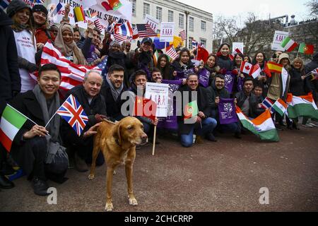 Im Rahmen der „Stand Up Don't Be counted“-Kampagne von London First, die Studenten aus dem britischen Nettomigrationsziel herausführen soll, versammeln sich Menschen zur Unterstützung internationaler Studenten in Central London. DRÜCKEN SIE ZUORDNUNG. Foto. Bilddatum: Dienstag, 13. Februar 2018. Die Regierung hat sich zum Ziel gesetzt, die Nettomigration auf weniger als 100,000 Menschen pro Jahr zu reduzieren. Bildnachweis sollte lauten: Geoff Caddick/PA Wire Stockfoto