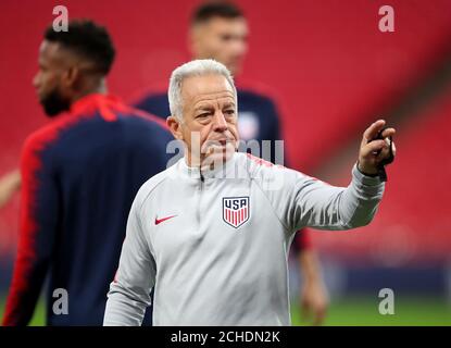 USA Interim Manager Dave Sarachan während der Trainingseinheit im Wembley Stadium, London. Stockfoto