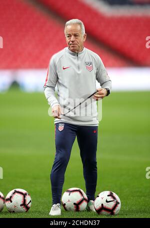 USA Interim Manager Dave Sarachan während der Trainingseinheit im Wembley Stadium, London. Stockfoto