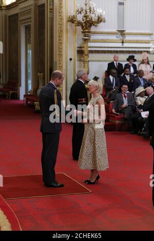 Joanna Coles wird vom Duke of Cambridge im Buckingham Palace zur OBE (Officer of the Order of the British Empire) gemacht. DRÜCKEN Sie VERBANDSFOTO. Bilddatum: Donnerstag, 28. März 2019. Bildnachweis sollte lauten: Yui Mok/PA Wire Stockfoto
