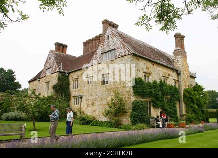 Eine allgemeine Ansicht von Bateman's in Burwash, East Sussex, der ehemaligen Heimat von Rudyard Kipling, in die letzte Nacht eingebrochen wurde. Stockfoto