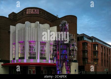 Das Light Up Leicester Festival beleuchtet die Straßen von Leicester mit einer Spur von kostenlosen interaktiven Kunstwerken und Unterhaltung. Stockfoto