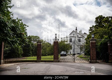 Quarters A, auch bekannt als The Commandant's House, ist ein historisches Haus in der Evans Street im Viertel Essig Hill in Brooklyn, New York City. Bui Stockfoto