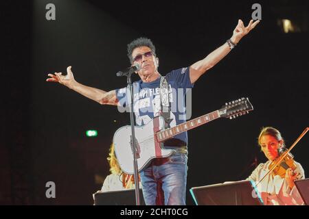 Verona, Italien. September 2020. Edoardo Bennato durante Festival della Bellezza, Concerto cantante italiano in Verona, Italia, 12 settembre 2020 Credit: Independent Photo Agency/Alamy Live News Stockfoto