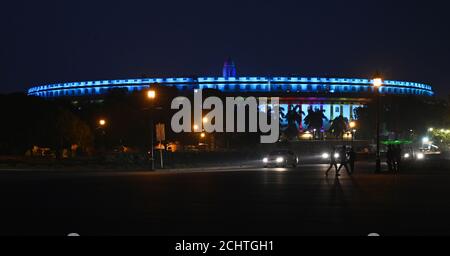 Neu Delhi, Indien. September 2020. Ein Blick auf Indian Parliament House, Sansad Bhavan.LED-Beleuchtung für Indian Parliament House außen. Inmitten COVID-19 Pandemie indischen Parlament wieder. In einer ersten Vereinbarung dieser Art in der Geschichte des indischen Parlaments werden Rajya Sabha und Lok Sabha turnusweise Sitzungen unter Berücksichtigung der sozialen Distanzierungsnormen aufgrund der Coronavirus-Pandemie während der Monsunsitzung zwischen dem 14. September und dem 1. Oktober haben. Quelle: PRASOU/Alamy Live News Stockfoto
