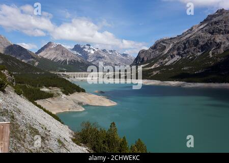 Valdidentro, Italien - 31. Mai 2020: Blick auf den cancano-Stausee Stockfoto