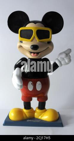 Visier mit disneyland-Bildern, prismatischer und Tamponstempel auf den Füßen. Höhe ca. 30 cm. ,Sammlerstück Stockfoto