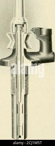 . Illustrierte und beschreibende Katalog von Wittner Baumwollgarn Maschinen : und Handbuch von nützlichen Informationen für Aufseher und Betreiber . Wir statten die Whitin Spindel mit der Zentrifugalkupplung, mit oder ohne Feder, wie gewünscht. Auch jeder der fol-lowing Stile von Spindeln kann anstelle der WhitinGravity eingerichtet werden: Draper, Rabbeth, Sherman, oder McMullen. Seite 14 Verstellbare Ringe sind im Lieferumfang enthalten; Gusseisen- oder Plattenringhalter nach Wunsch. Effiziente Traveller Cleaners können auch auf Wunsch behad. Die Ringschienen in robuster Bauweise sind madein kurze Längen, wodurch die Haftung verringert wird Stockfoto