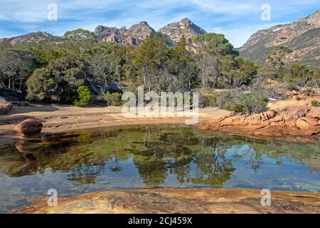 Honeymoon Bay and the Hazards, Freycinet National Park Stockfoto