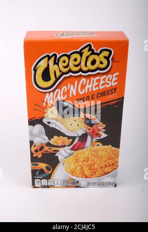 Cheeto's Mac und Käse kühnen und kitschigen Geschmack. Bildnachweis Luke Durda Stockfoto