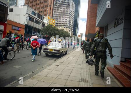 Sidikalistische Mitglieder der Recycling-Asoziationen von Bogota demonstrieren in Front des Gesundheitsministeriums für die Rechte an Haben Sie einen Job und Gesundheit ser Stockfoto