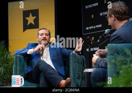 Austin, Texas, USA. September 2019. US-Senator TED CRUZ, R-Texas, spricht mit dem Journalisten Chris Hayes über seine mögliche Präsidentschaftswahl 2024 während einer Sitzung des Texas Tribune Festivals im Paramount Theater am 28. September 2019. Quelle: Bob Daemmrich/ZUMA Wire/Alamy Live News Stockfoto