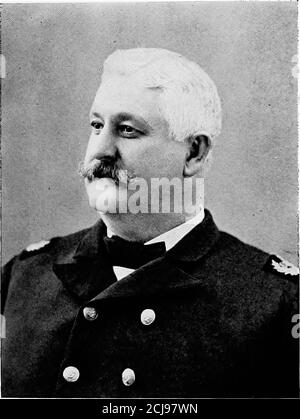 . Geschichte des Zwölften Regiments, Rhode Island Volunteers, im Bürgerkrieg, 1862-1863 . Eon Samuel M. Fletcher. Kaplan S. W. Field.Hinterhut von zwanzig Männern aus allen Unternehmen detailliert. Die Prozession marschierte über die übliche Route zum ExchangePlace, wo die Männer die Arme stapelten, und universelles Handschaking war die Tagesordnung. Die Straßen waren mit Menschen gesäumt, Fahnen wurden entlang der ganzen marschlinie hingen, Handschaufelhäupter winkten überall, und Blumensträuße und Kränze wurden mit einer liberalen Hand beschimpft. Die Regimenter, die die Eskorte tutych machten, sind mit den sehr vollen Reihen herausgekommen, und haben die meisten eff gemacht Stockfoto