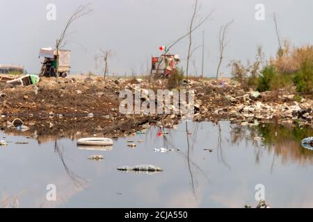 CDMX. Mexiko 10. September 2020. Eine riesige Mülldeponie. Ansammlung von Müll auf Deponien oder Deponien. Verschmutzungskonzept. Stockfoto